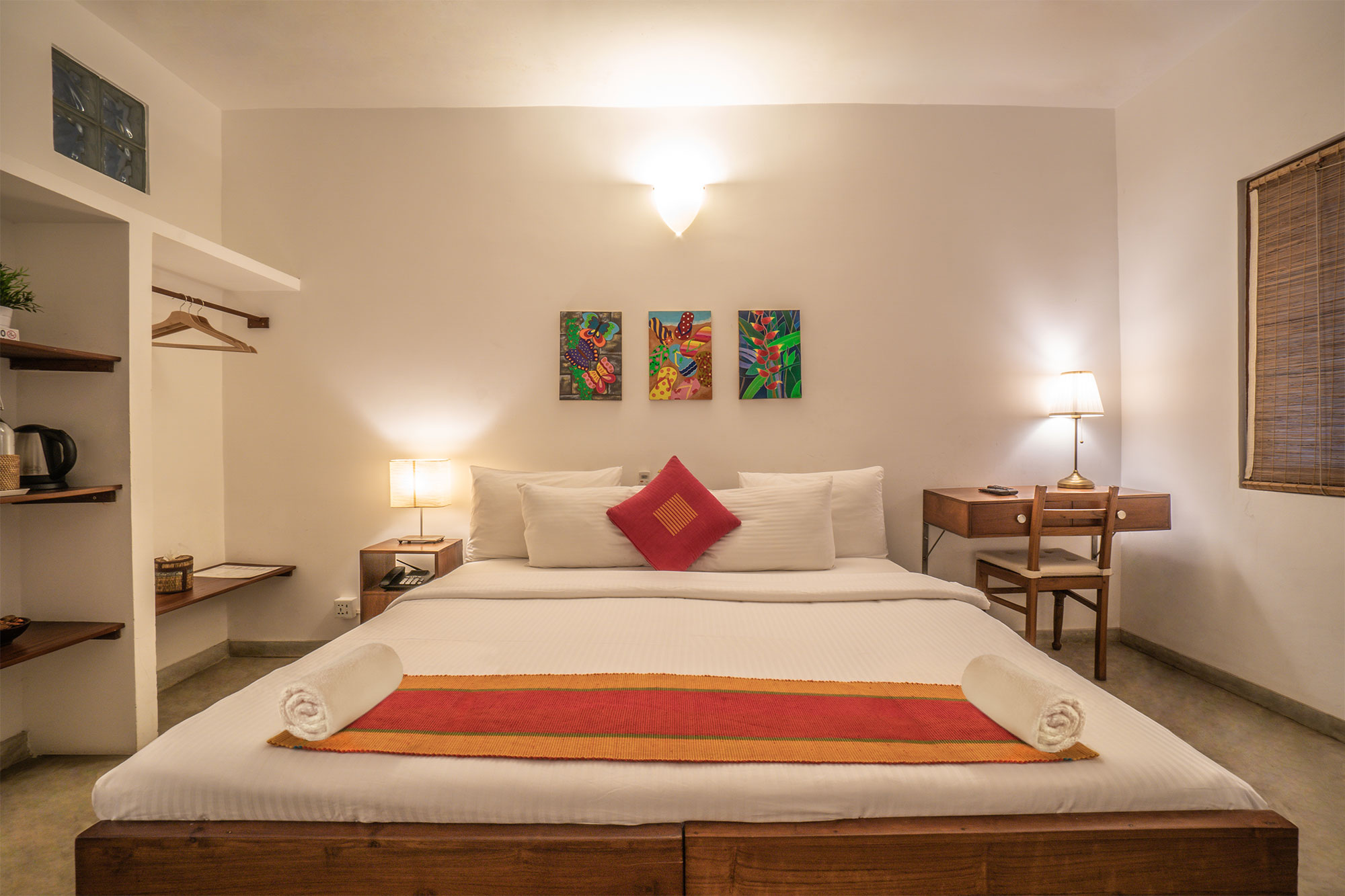 Deluxe King Room Boutique hotel in Colombo Sayura House